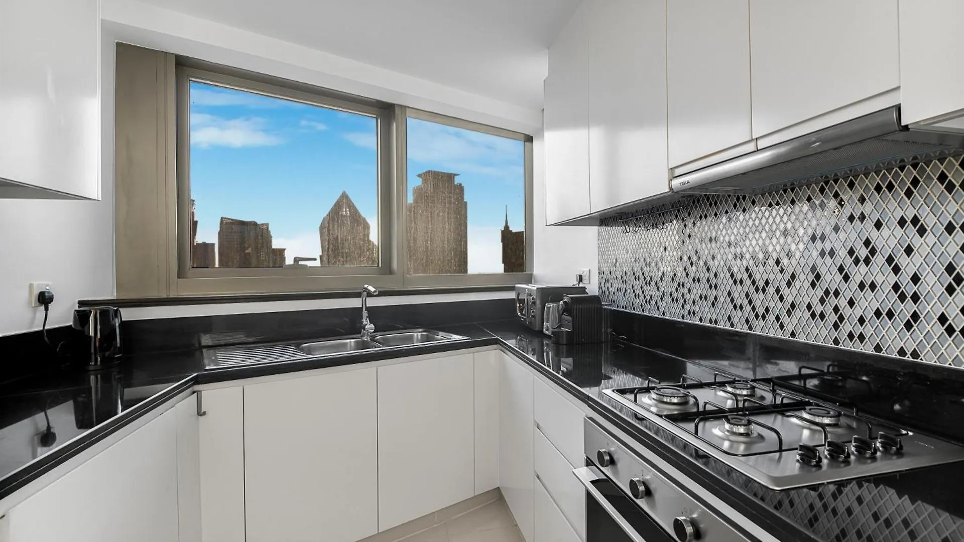 Pool In The Clouds With Burj Khalifa View, 2Br Apartment In Paramount Hotel Midtown Dubai