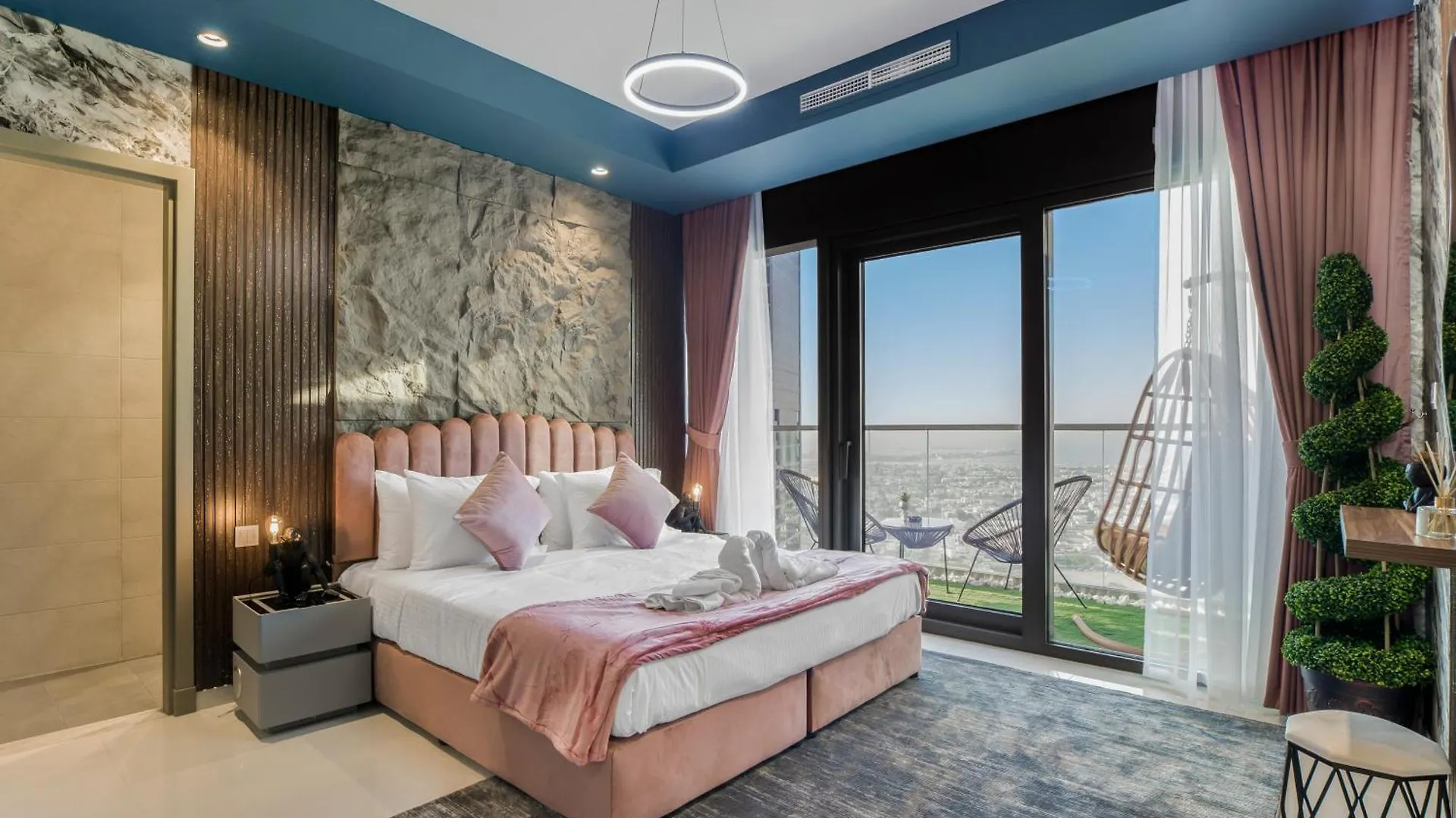 Pool In The Clouds With Burj Khalifa View, 2Br Apartment In Paramount Hotel Midtown Dubai