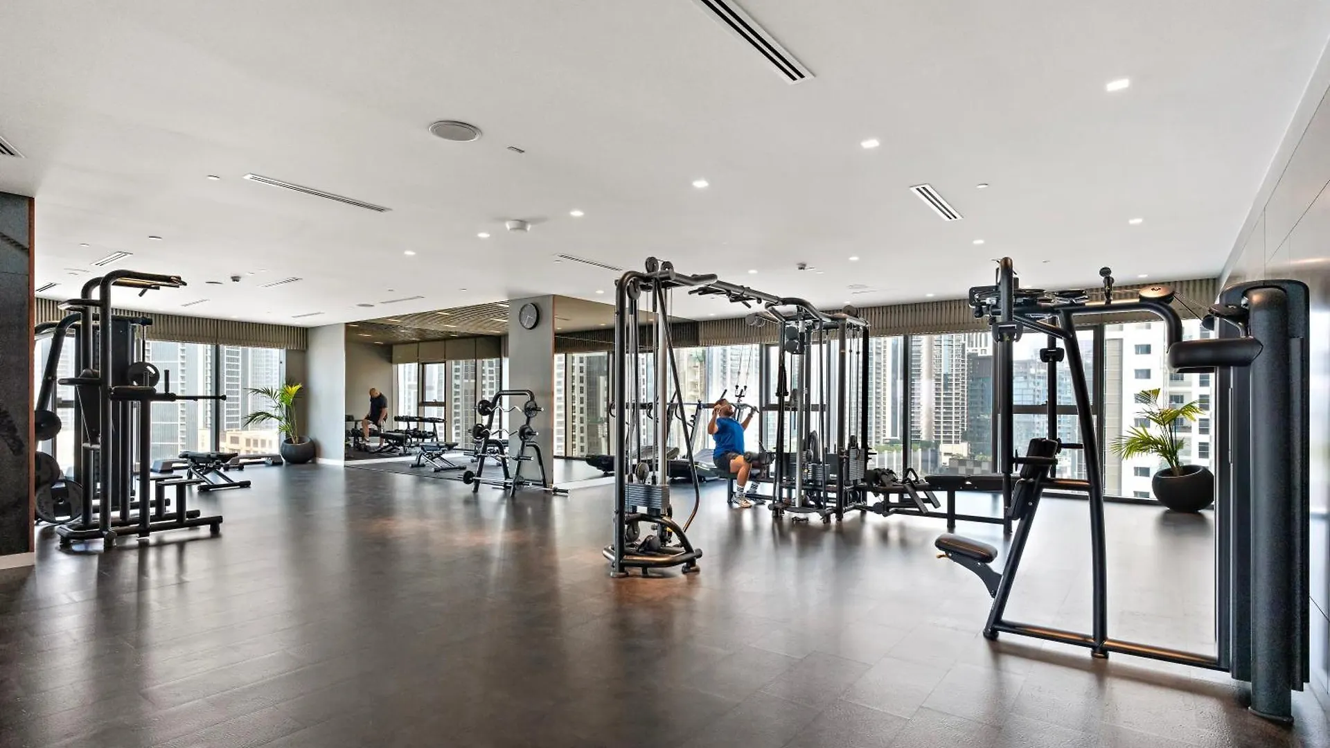 Pool In The Clouds With Burj Khalifa View, 2Br Apartment In Paramount Hotel Midtown Dubaï