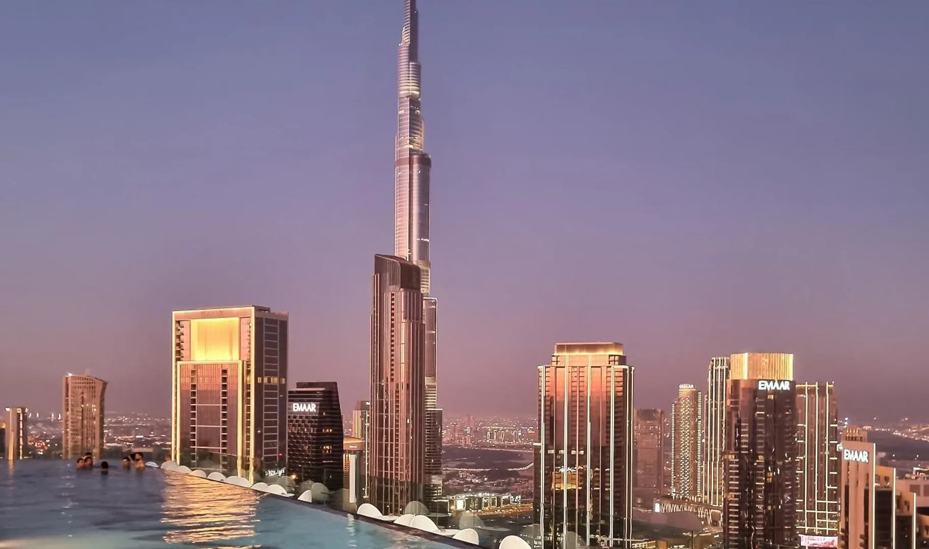 Pool In The Clouds With Burj Khalifa View, 2Br Apartment In Paramount Hotel Midtown Dubaï