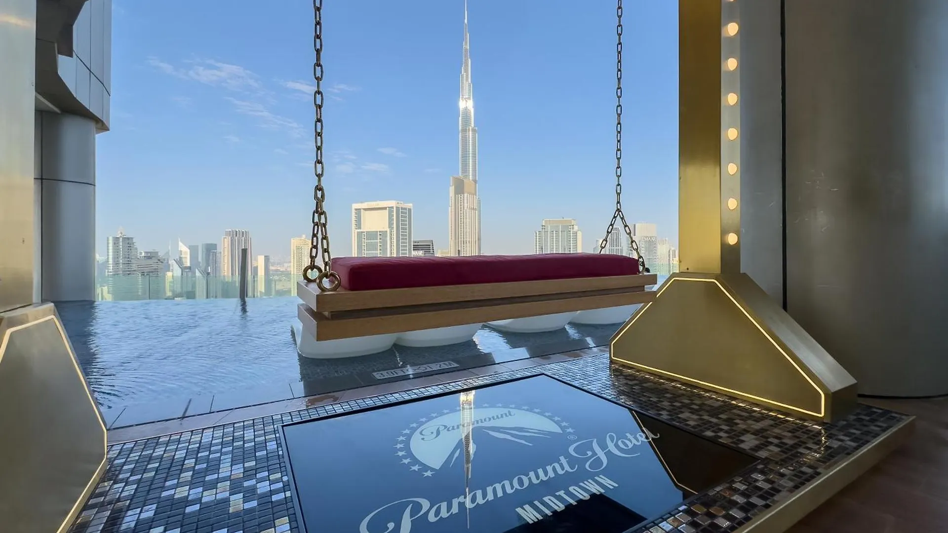 Pool In The Clouds With Burj Khalifa View, 2Br Apartment In Paramount Hotel Midtown Dubaï