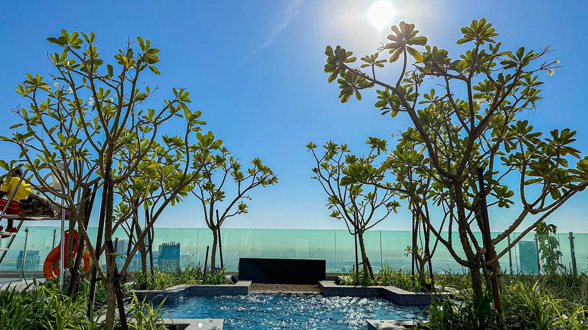 Pool In The Clouds With Burj Khalifa View, 2Br Apartment In Paramount Hotel Midtown Dubaï