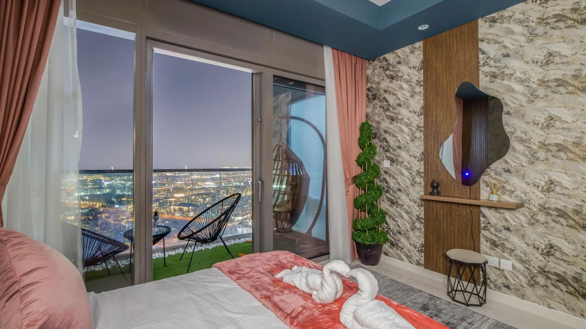 Pool In The Clouds With Burj Khalifa View, 2Br Apartment In Paramount Hotel Midtown Dubaï 0*,